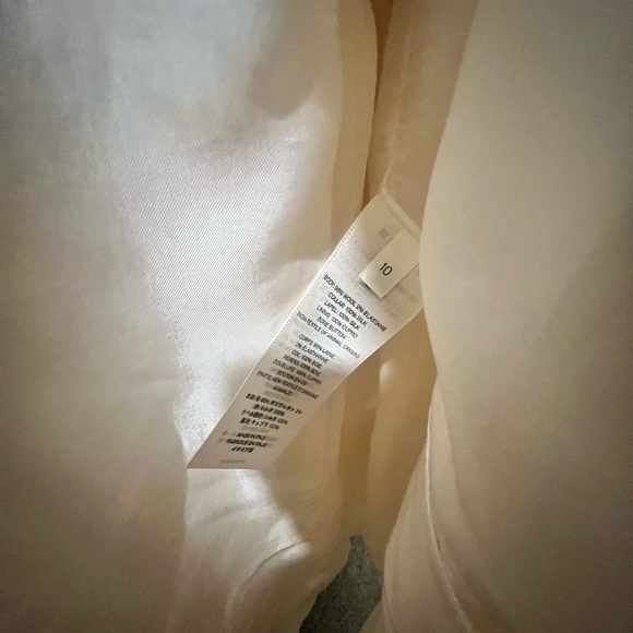 The Row Cream Blazer ✨ Size 10 - Picture 7 of 8